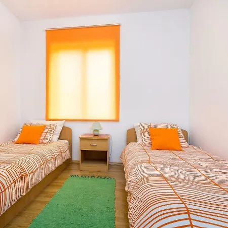 Vrv House Apartment *